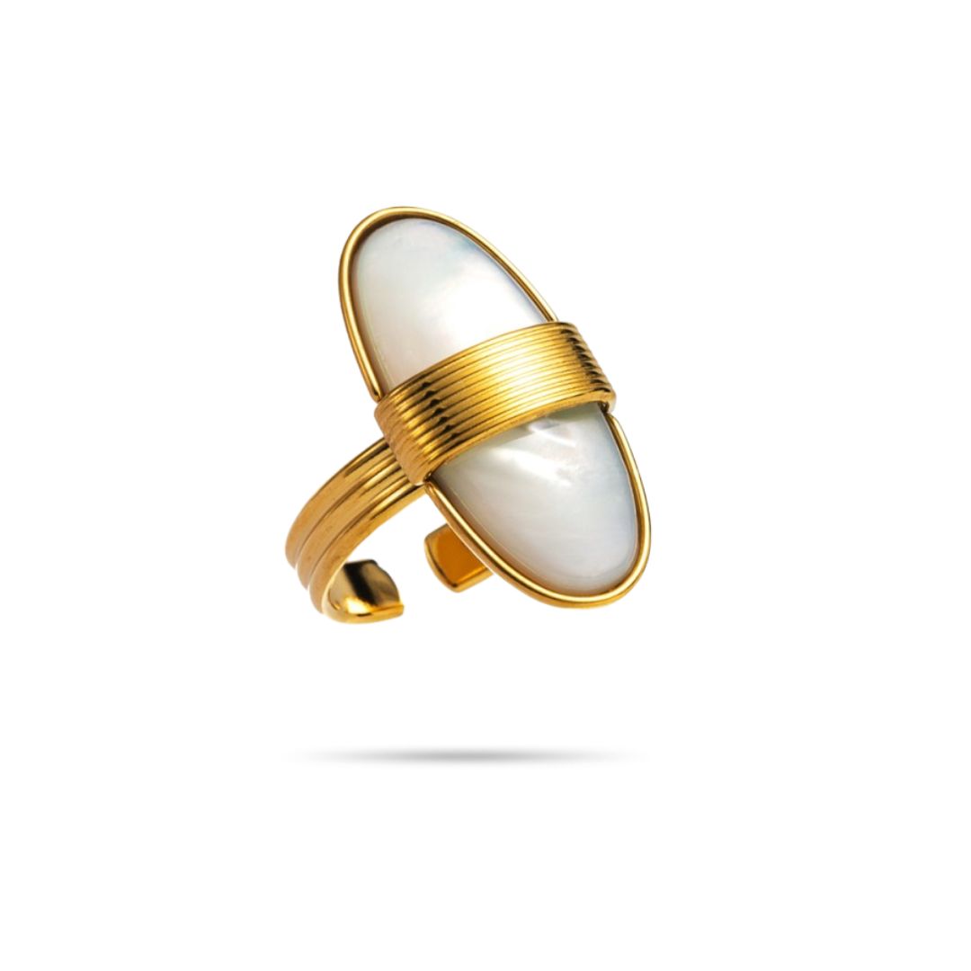 bague fantaisie ovale nacre banche en acier inoxydable dorée