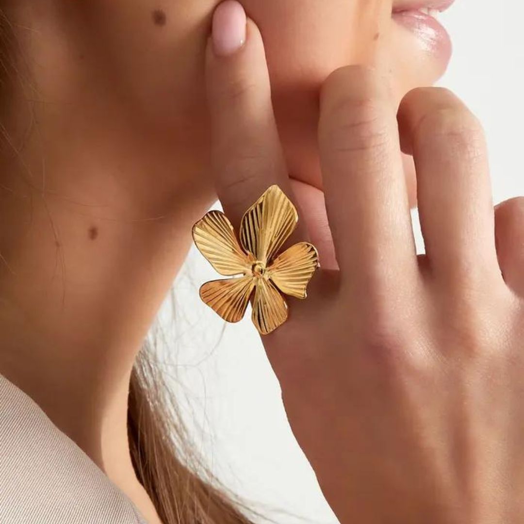 Bague fleur ajustable acier inoxydable dorée - Léa