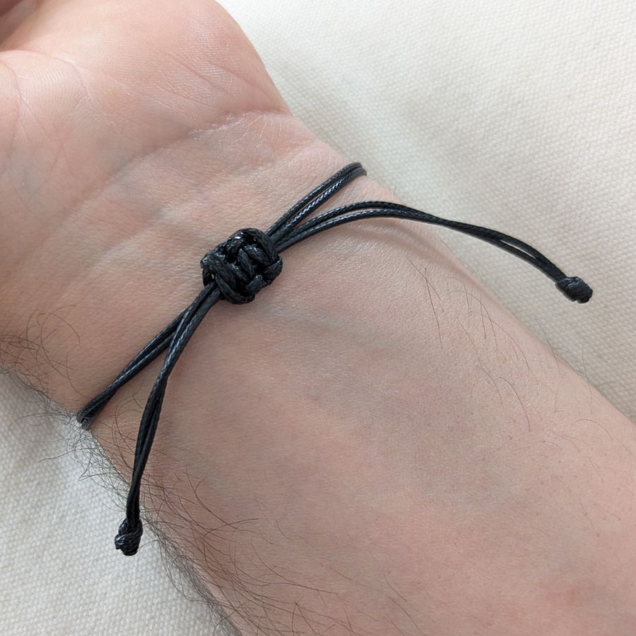Bracelet unisexe cordon tressé noir réglable cible pistolet ou carabine à personnaliser | Ambre