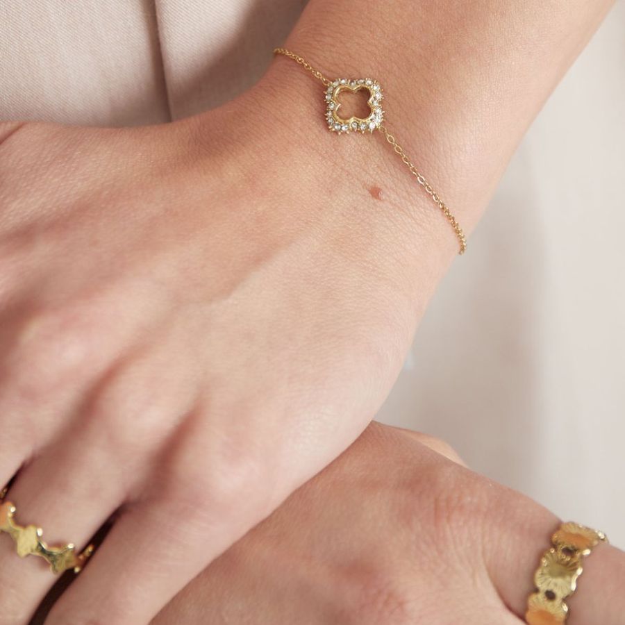 Bracelet pendentif trèfle avec strass en acier inoxydable doré | Liliana