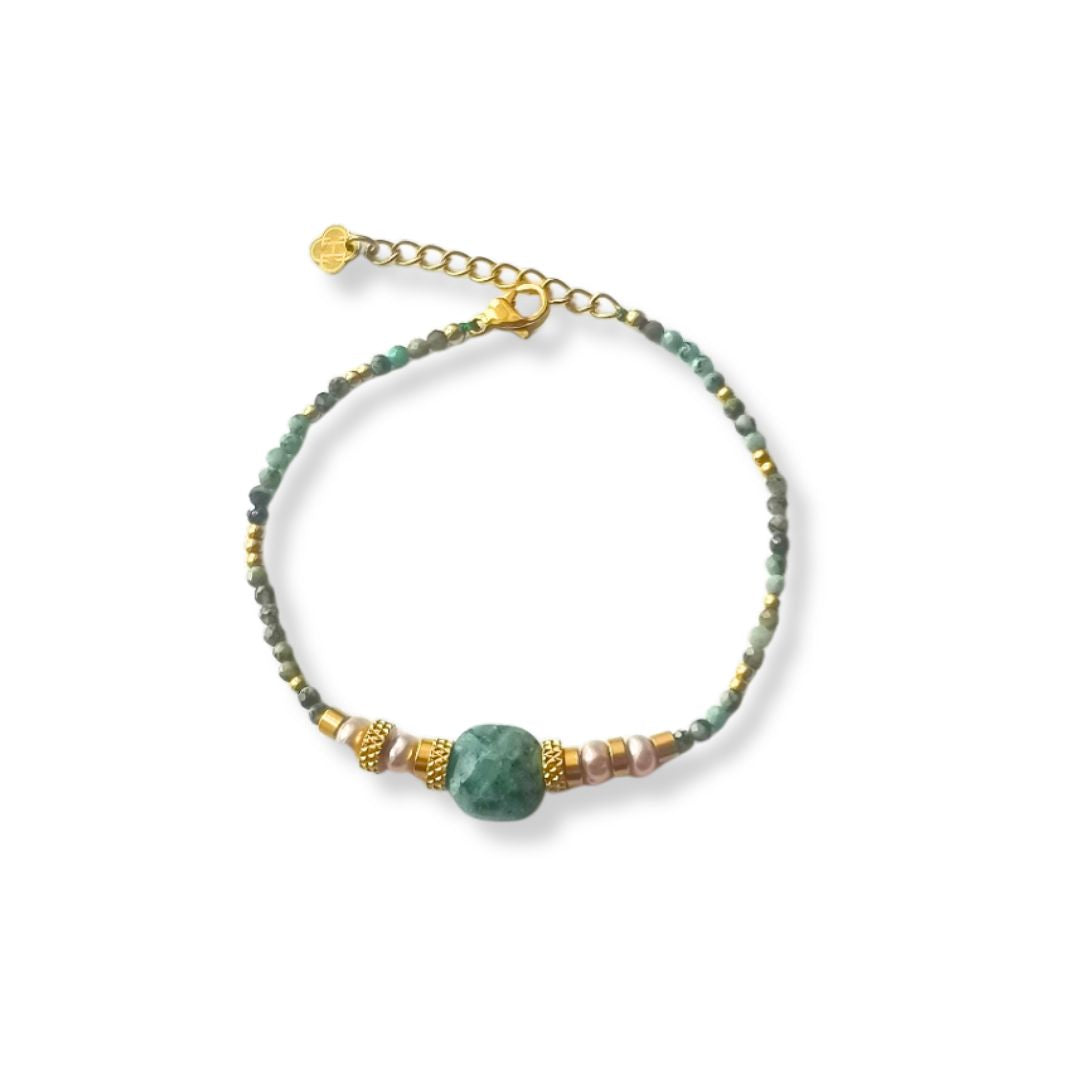 bracelet turquoise africaine et perles dorées
