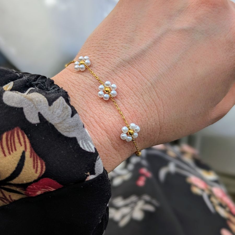 Bracelet en perles de fleurs de marguerite - Ariana