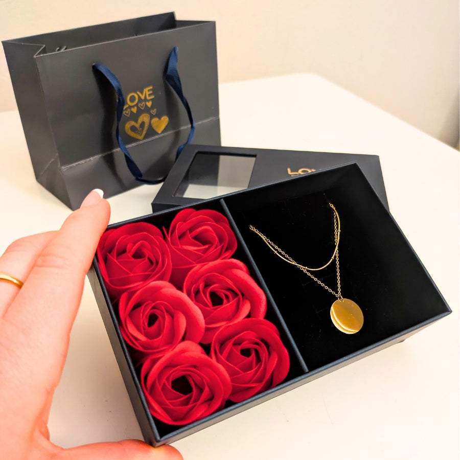 Coffret Collier personnalisé rond double rang avec écrin roses artificielles et sac - Rozy