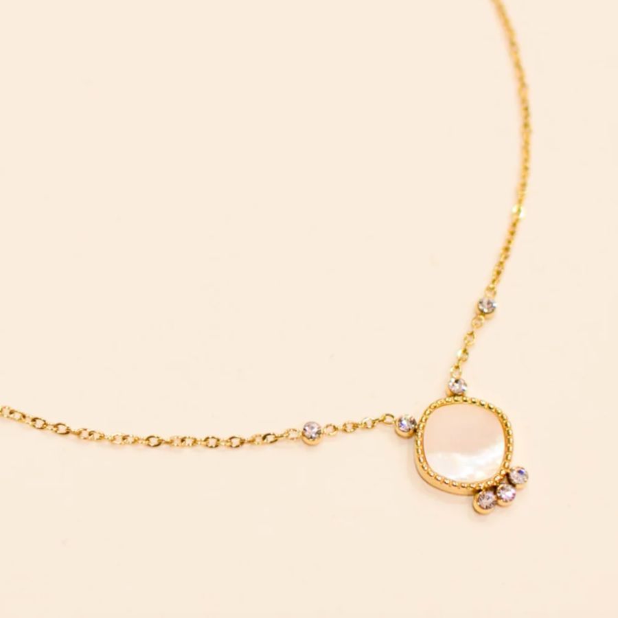 Collier raz de cou nacre blanche et strass en acier inoxydable doré - Mariame