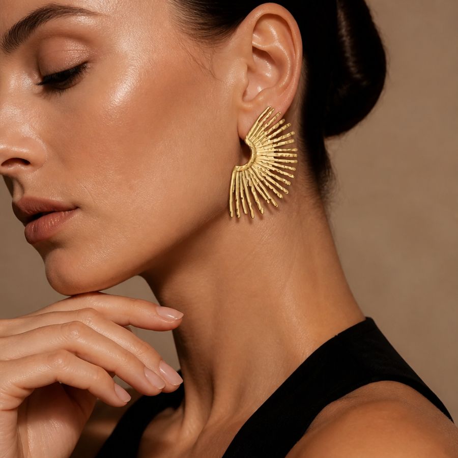 Pucess d'oreilles demi soleil en acier inoxydable dorée Esmée